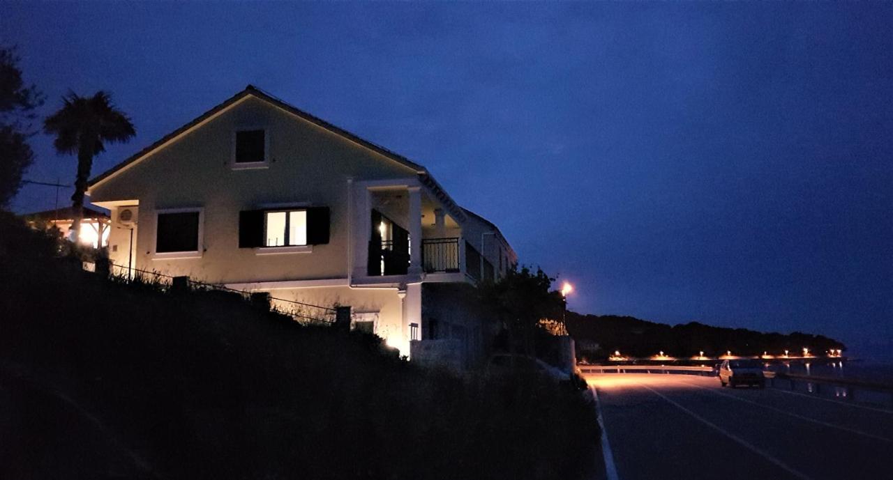 Aria Sumartin Exterior foto